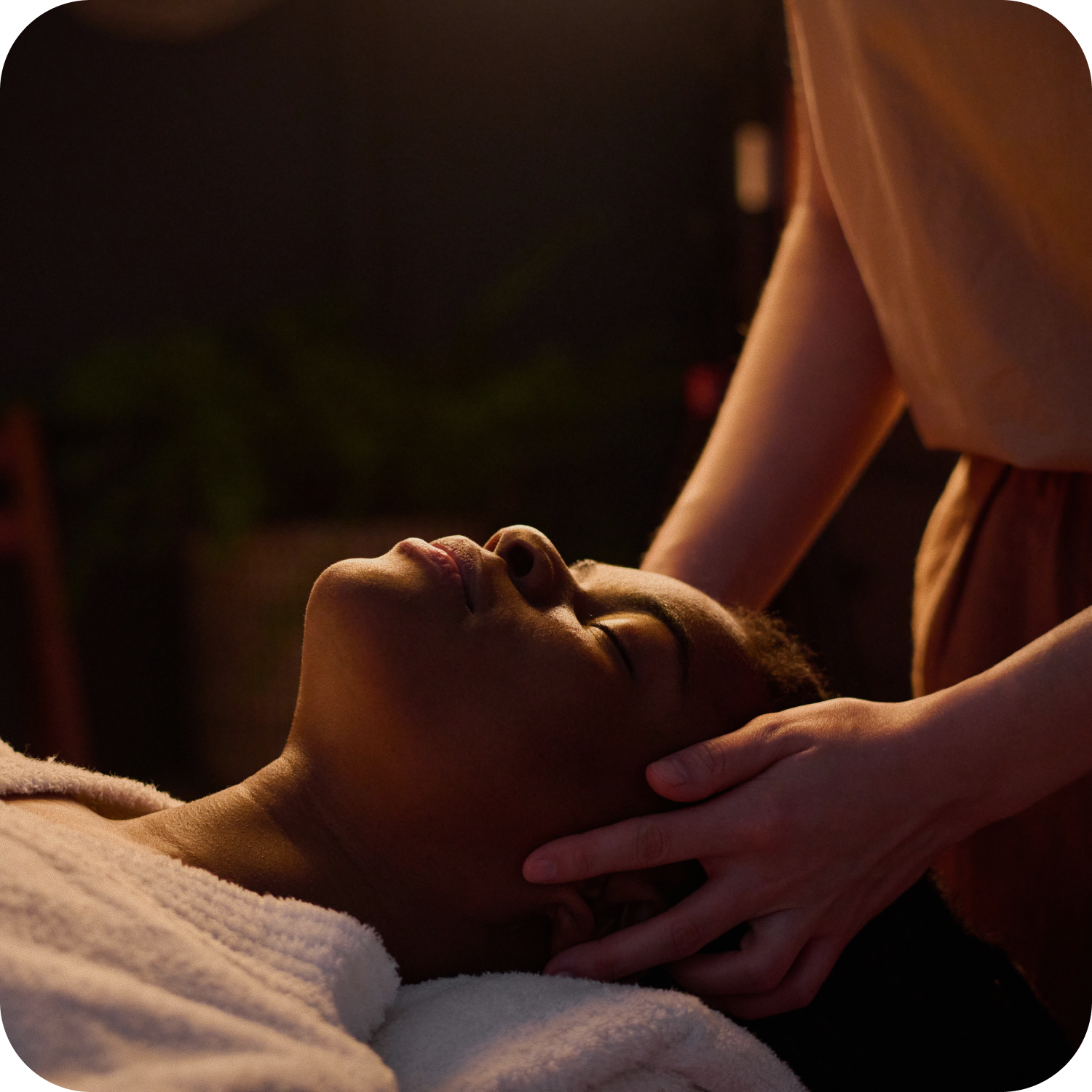 Neck, Shoulders & Head Massage